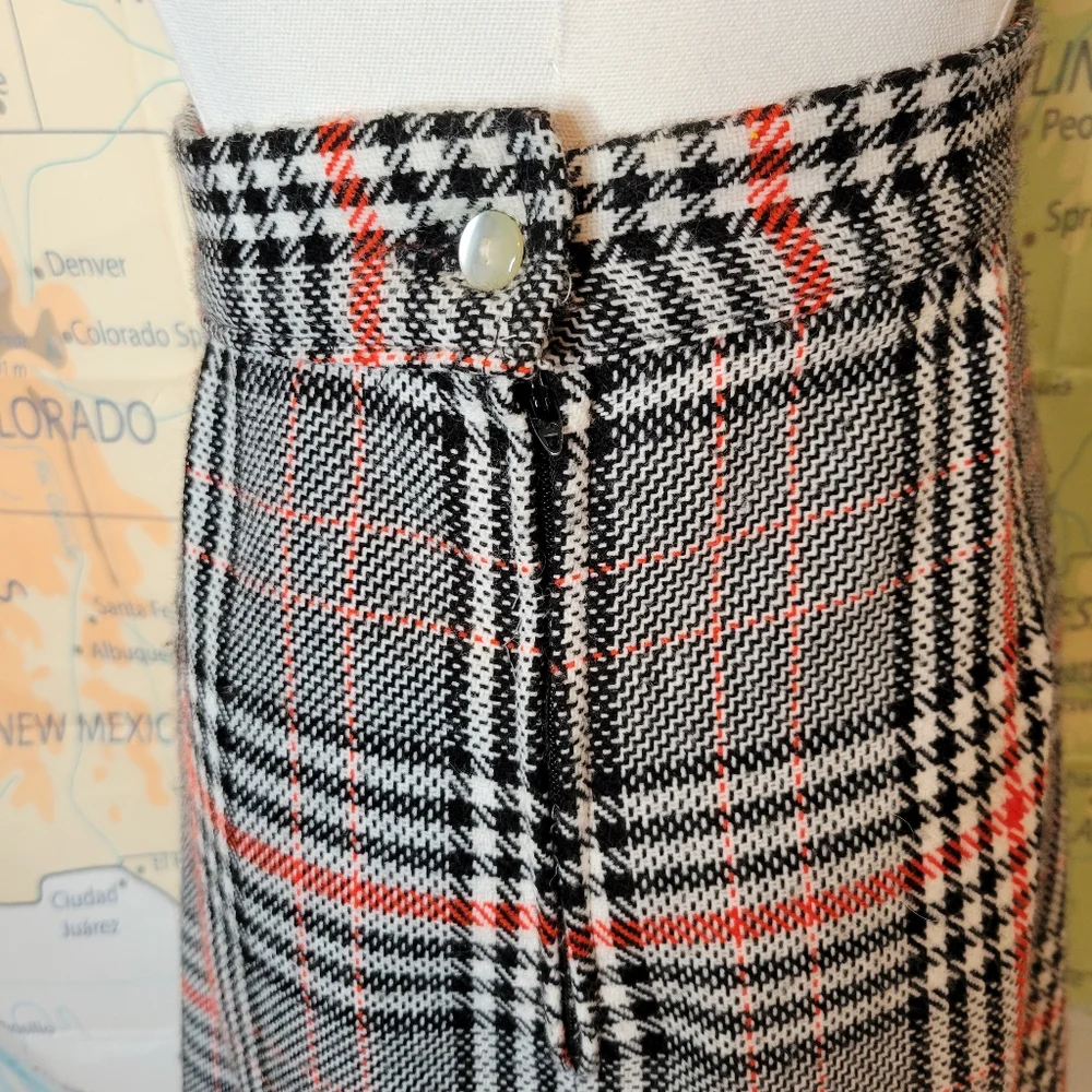 Vintage Red And Black Wool Plaid Women's A Line Skirt - Picture 7 of 12